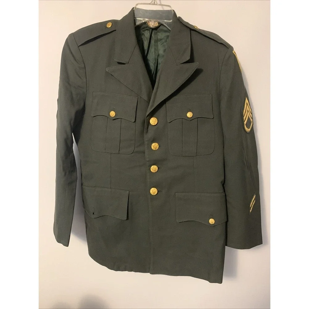 U.S Army Military Green Coat AG-44 Tranport Staff Sargent Patches 1970's